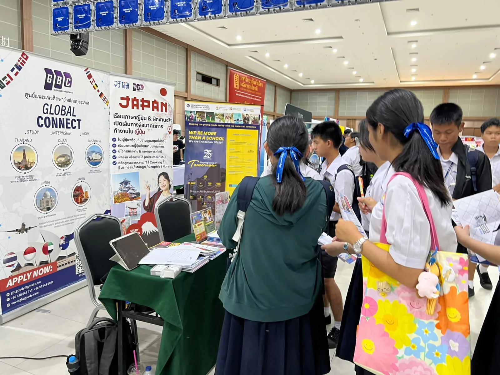 GBC education guidance at Nong Nooch Tropical Garden, 18 September 2026 — photo 12